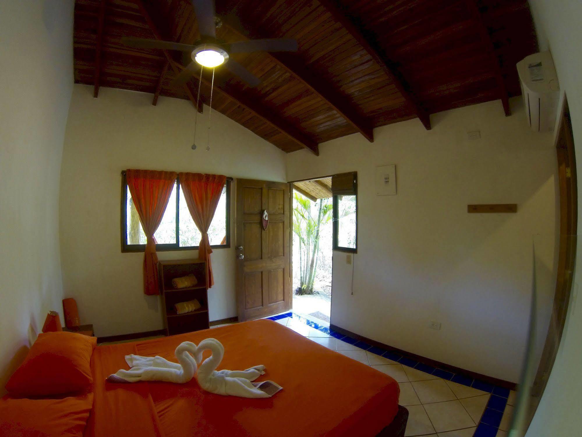 Indra Inn Playa Grande Exterior foto